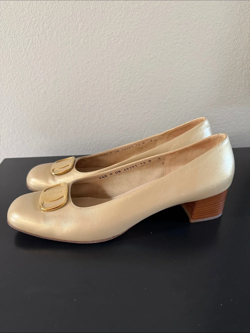 Salvatore Ferragamo gold metallic leather low-heel pump shoes